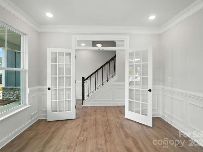 130 Longwood Road, Mooresville, NC 28115.  MLS# CAR4239553, YatesRealty ID 18933. 