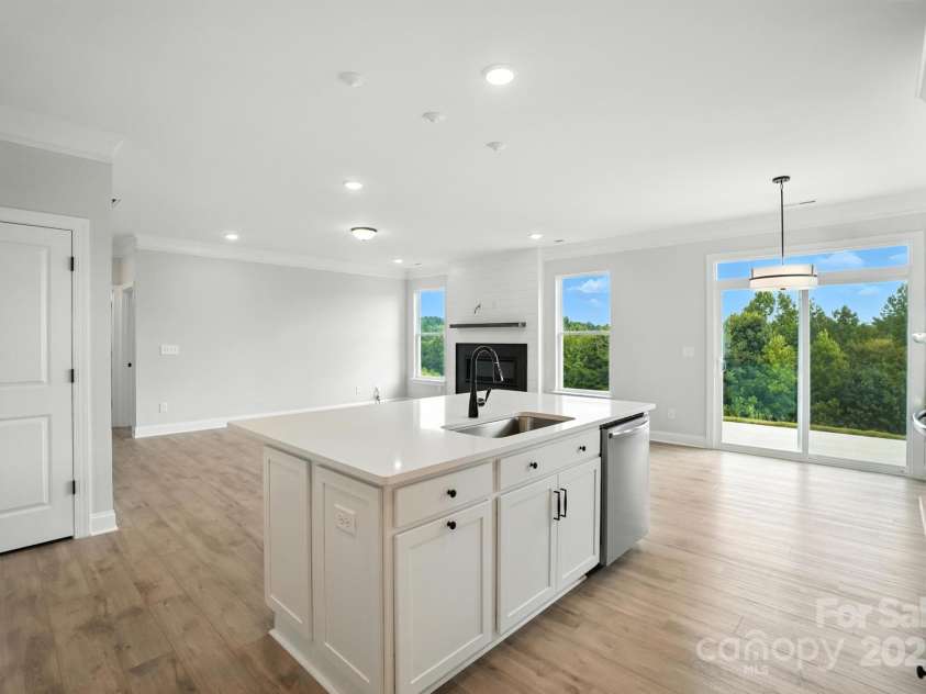 130 Longwood Road, Mooresville, NC 28115.  MLS# CAR4239553, YatesRealty ID 18933. 