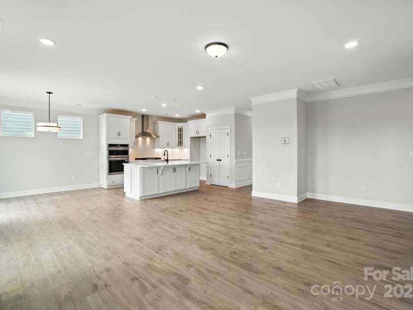 130 Longwood Road, Mooresville, NC 28115.  MLS# CAR4239553, YatesRealty ID 18933. 