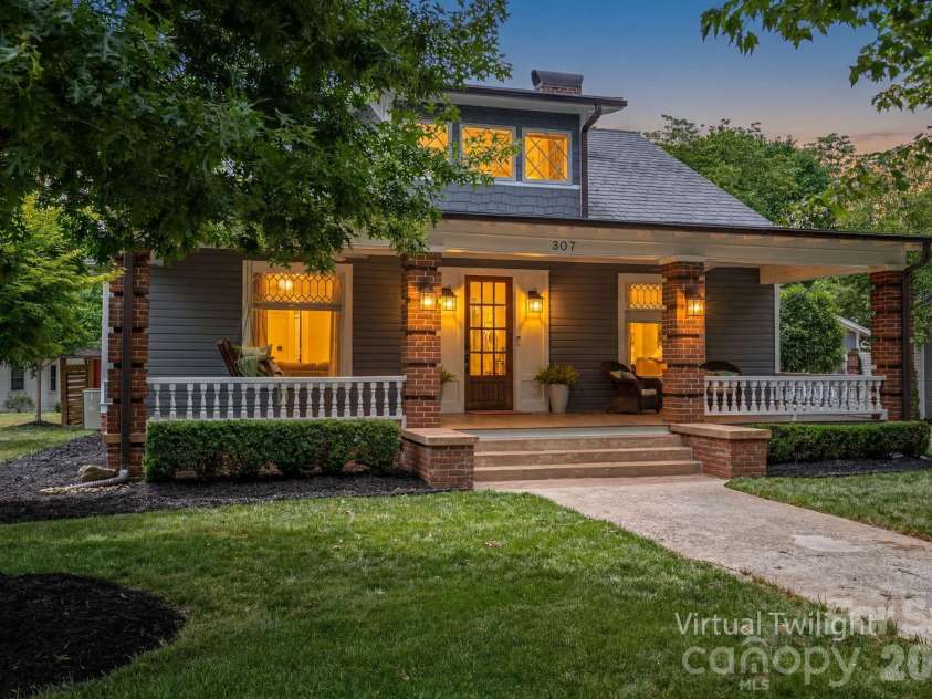 307 Main Street, Belmont, NC 28012.  MLS# CAR4374095, YatesRealty ID 18934. 