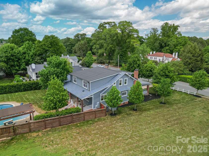 307 Main Street, Belmont, NC 28012.  MLS# CAR4374095, YatesRealty ID 18934. 