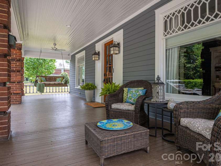 307 Main Street, Belmont, NC 28012.  MLS# CAR4374095, YatesRealty ID 18934. 
