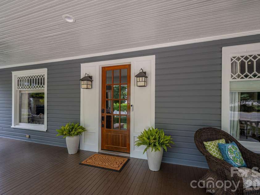 307 Main Street, Belmont, NC 28012.  MLS# CAR4374095, YatesRealty ID 18934. 