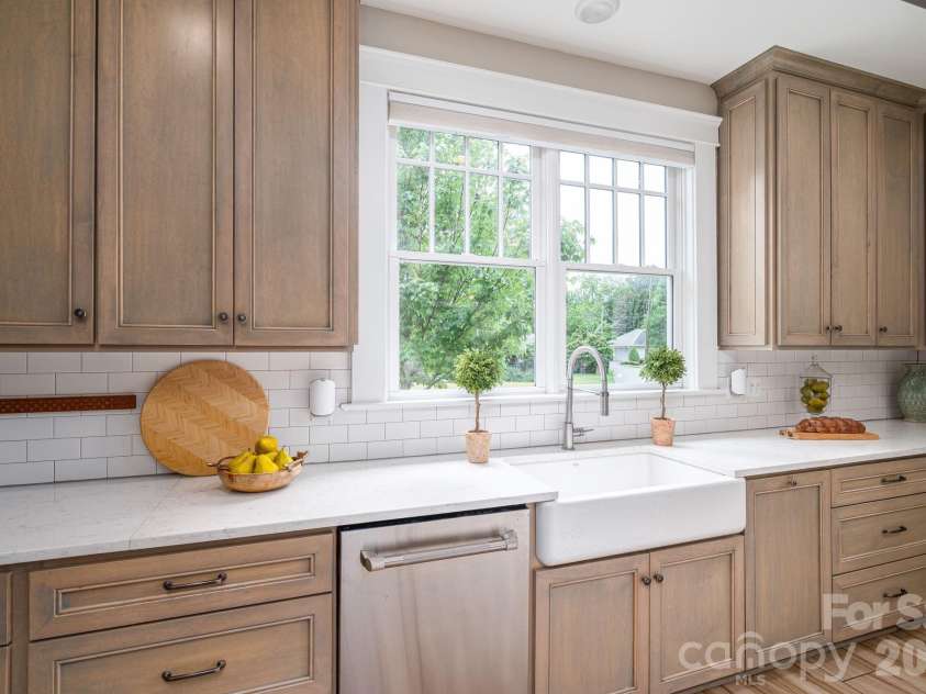 307 Main Street, Belmont, NC 28012.  MLS# CAR4374095, YatesRealty ID 18934. 