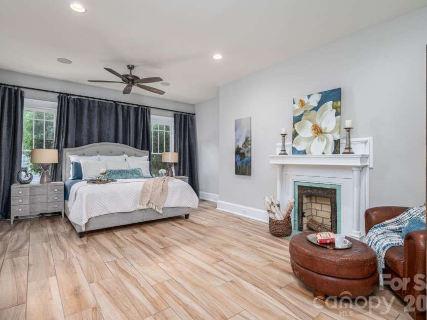 307 Main Street, Belmont, NC 28012.  MLS# CAR4374095, YatesRealty ID 18934. 