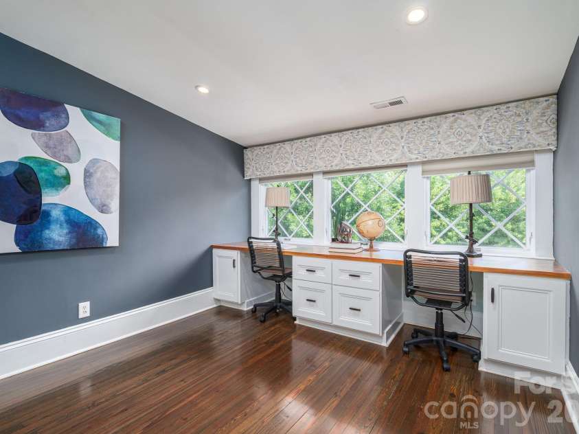 307 Main Street, Belmont, NC 28012.  MLS# CAR4374095, YatesRealty ID 18934. 