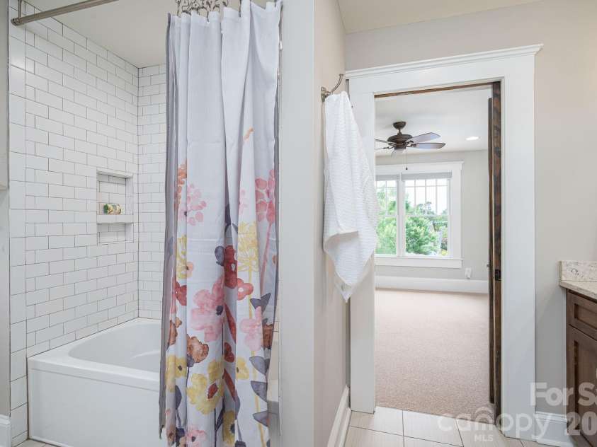 307 Main Street, Belmont, NC 28012.  MLS# CAR4374095, YatesRealty ID 18934. Full bath up