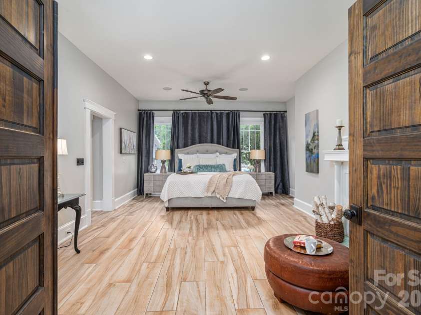 307 Main Street, Belmont, NC 28012.  MLS# CAR4374095, YatesRealty ID 18934. Primary on main floor
