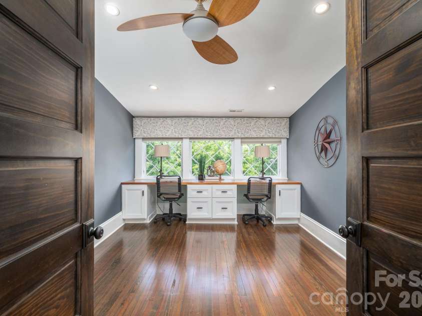 307 Main Street, Belmont, NC 28012.  MLS# CAR4374095, YatesRealty ID 18934. Upper office