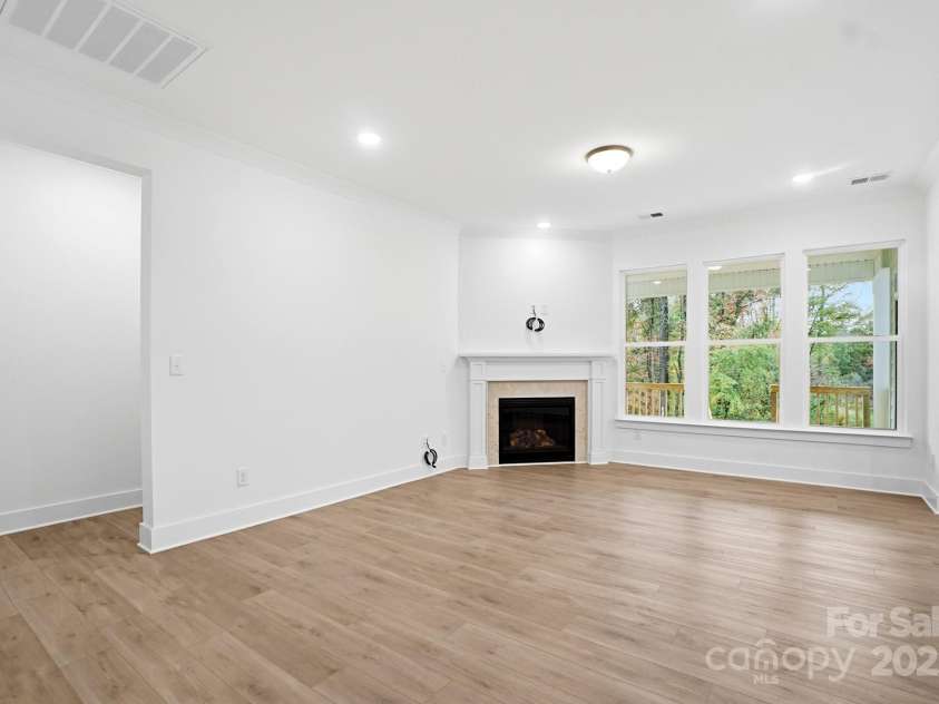 104 Inneswood Lane, Mooresville, NC 28115.  MLS# CAR4243543, YatesRealty ID 18935. 