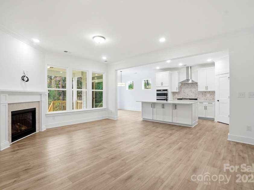 104 Inneswood Lane, Mooresville, NC 28115.  MLS# CAR4243543, YatesRealty ID 18935. 