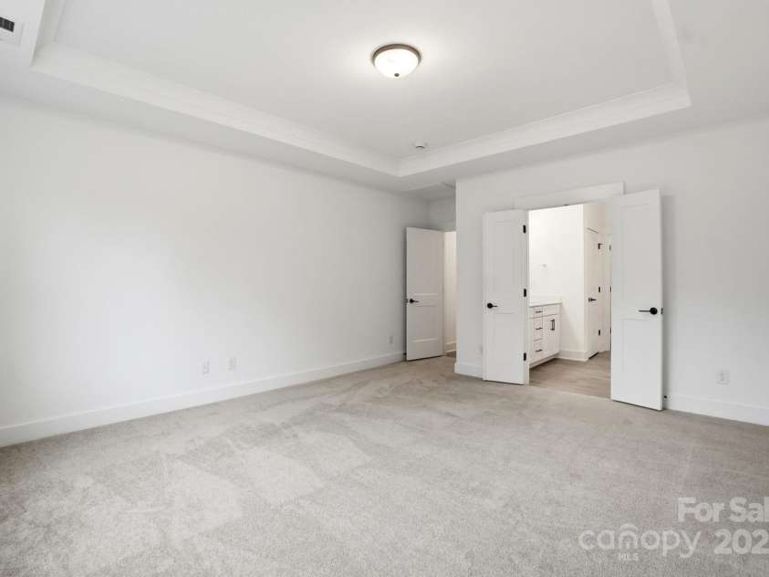 104 Inneswood Lane, Mooresville, NC 28115.  MLS# CAR4243543, YatesRealty ID 18935. 