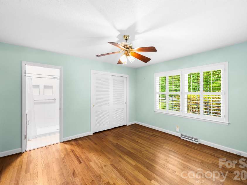 801 Saint Marks Church Road, Bessemer City, NC 28016.  MLS# CAR4376311, YatesRealty ID 18935. 