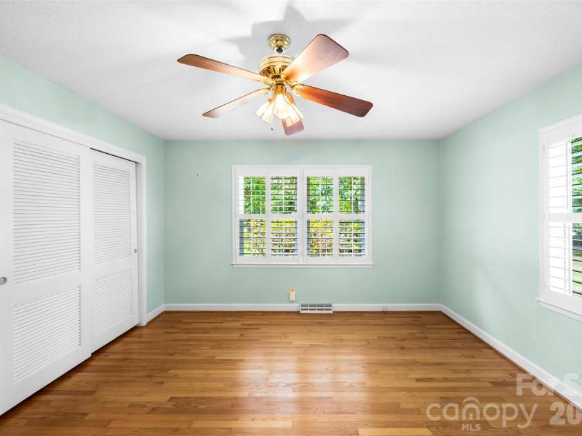 801 Saint Marks Church Road, Bessemer City, NC 28016.  MLS# CAR4376311, YatesRealty ID 18935. 
