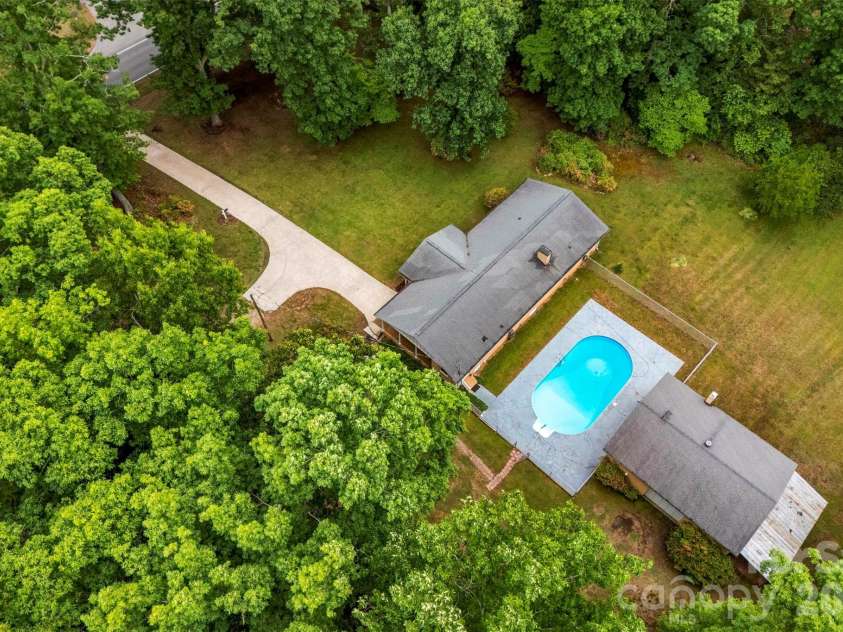 801 Saint Marks Church Road, Bessemer City, NC 28016.  MLS# CAR4376311, YatesRealty ID 18935. 
