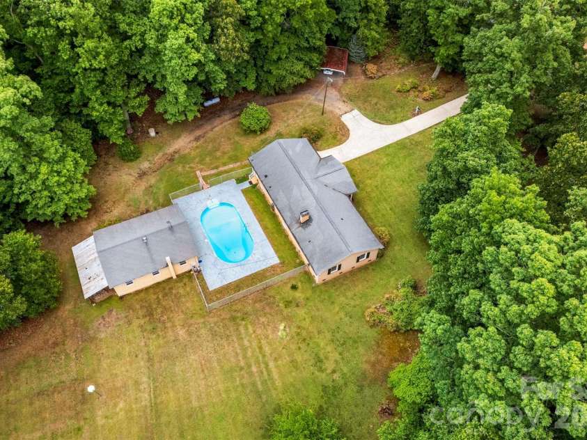 801 Saint Marks Church Road, Bessemer City, NC 28016.  MLS# CAR4376311, YatesRealty ID 18935. 