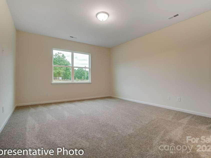 125 Prestwick Way, Mooresville, NC 28115.  MLS# CAR4259728, YatesRealty ID 18936. 