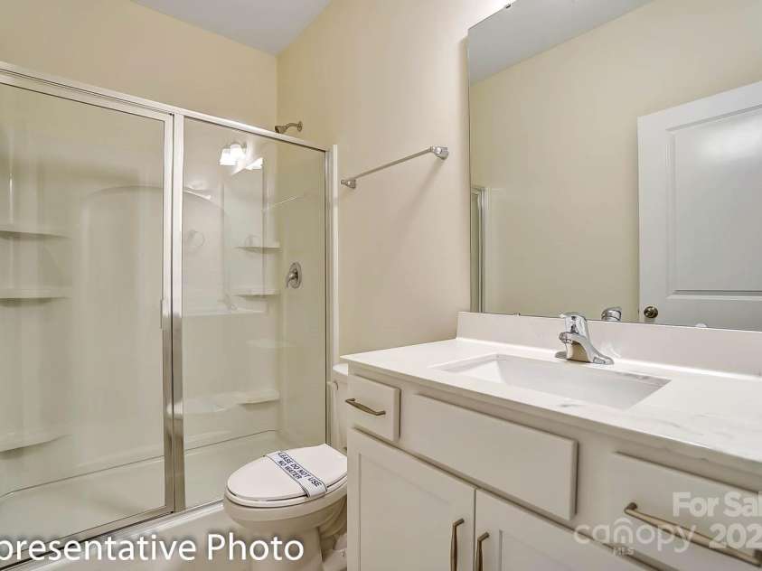 125 Prestwick Way, Mooresville, NC 28115.  MLS# CAR4259728, YatesRealty ID 18936. 