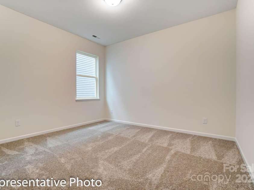 125 Prestwick Way, Mooresville, NC 28115.  MLS# CAR4259728, YatesRealty ID 18936. 