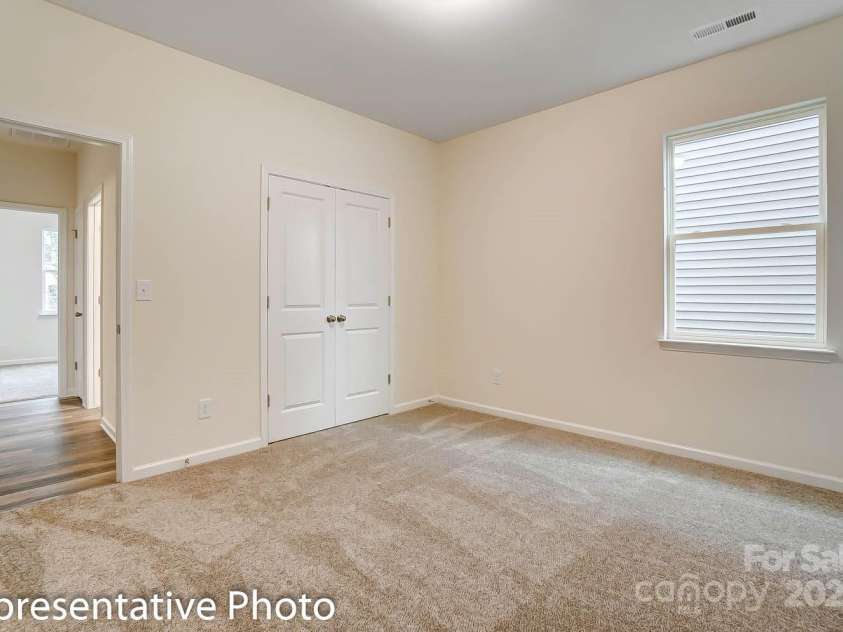 125 Prestwick Way, Mooresville, NC 28115.  MLS# CAR4259728, YatesRealty ID 18936. 