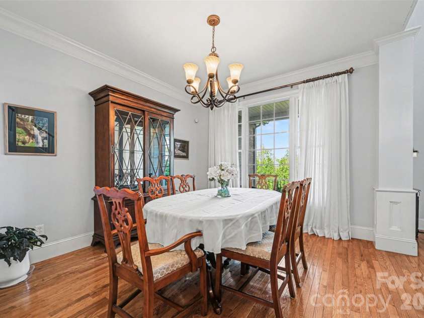 7940 Oakmont Court, Hickory, NC 28602.  MLS# CAR4370931, YatesRealty ID 18937. Formal dining room