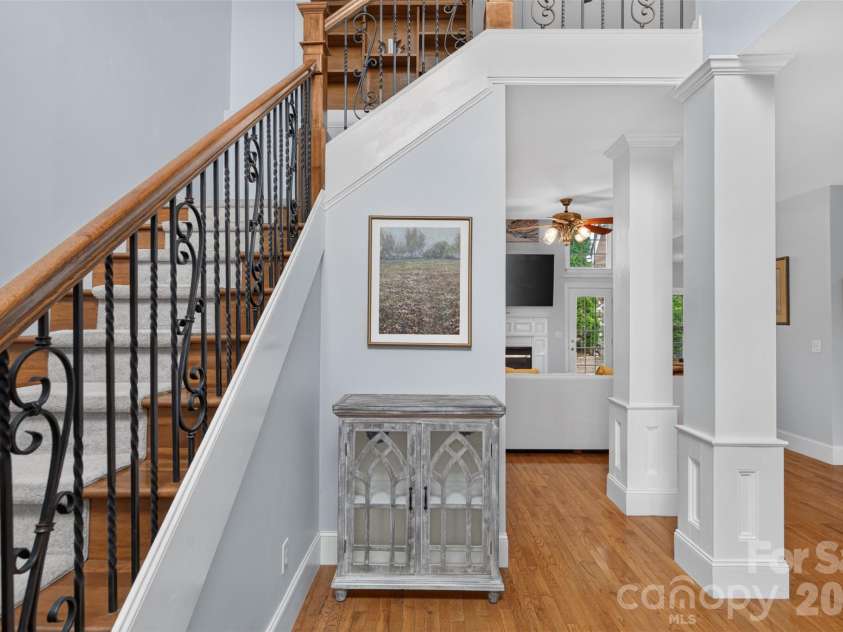 7940 Oakmont Court, Hickory, NC 28602.  MLS# CAR4417499, YatesRealty ID 18937. 