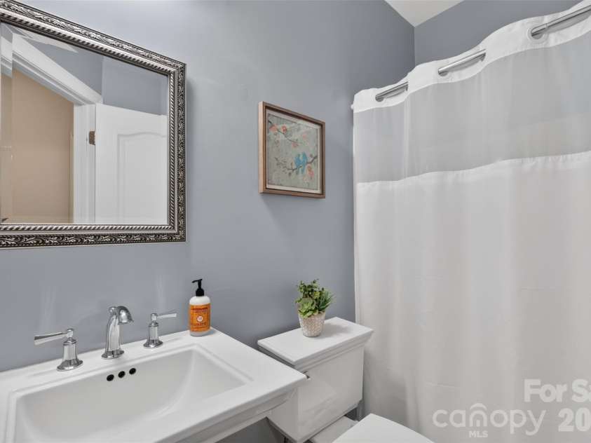 7940 Oakmont Court, Hickory, NC 28602.  MLS# CAR4417499, YatesRealty ID 18937. 