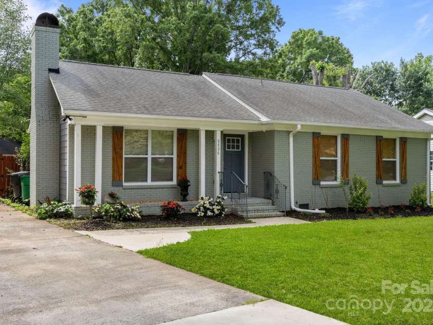 6406 Old Meadow Road, Charlotte, NC 28227.  MLS# CAR4259325, YatesRealty ID 18938. 