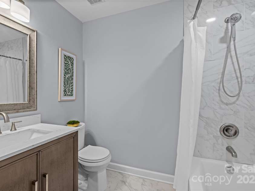 6406 Old Meadow Road, Charlotte, NC 28227.  MLS# CAR4259325, YatesRealty ID 18938. 