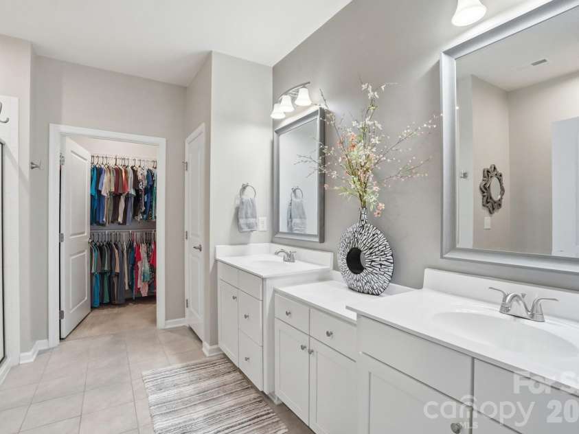 1152 Harkey Creek Drive, Monroe, NC 28110.  MLS# CAR4374028, YatesRealty ID 18939. Primary bath