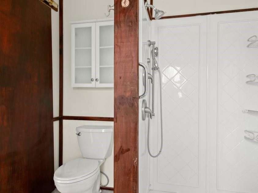 153 River Lane, Dobson, NC 27017.  MLS# CAR4233165, YatesRealty ID 1894. Main bath