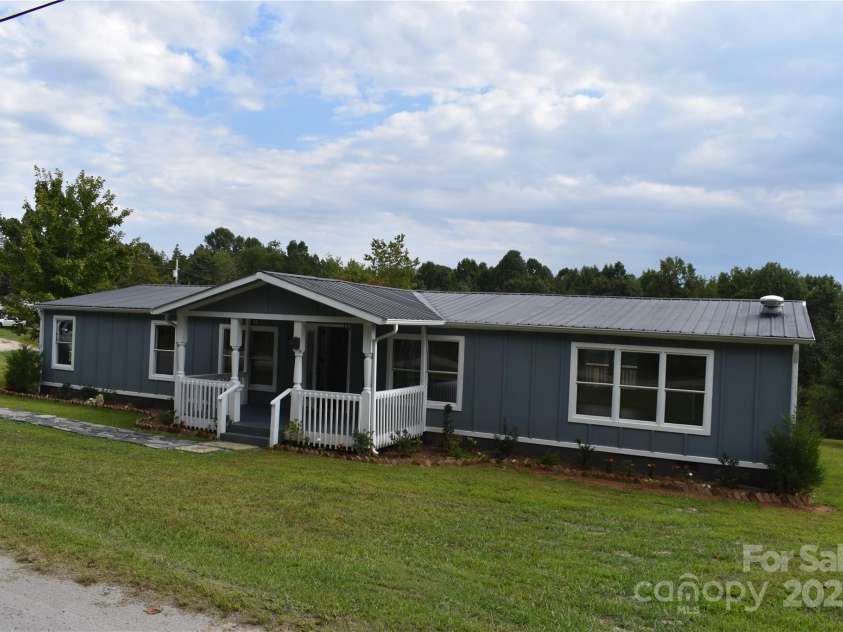 91 Sweet Gum Drive, Nebo, NC 28761.  MLS# CAR4303237, YatesRealty ID 1894. 