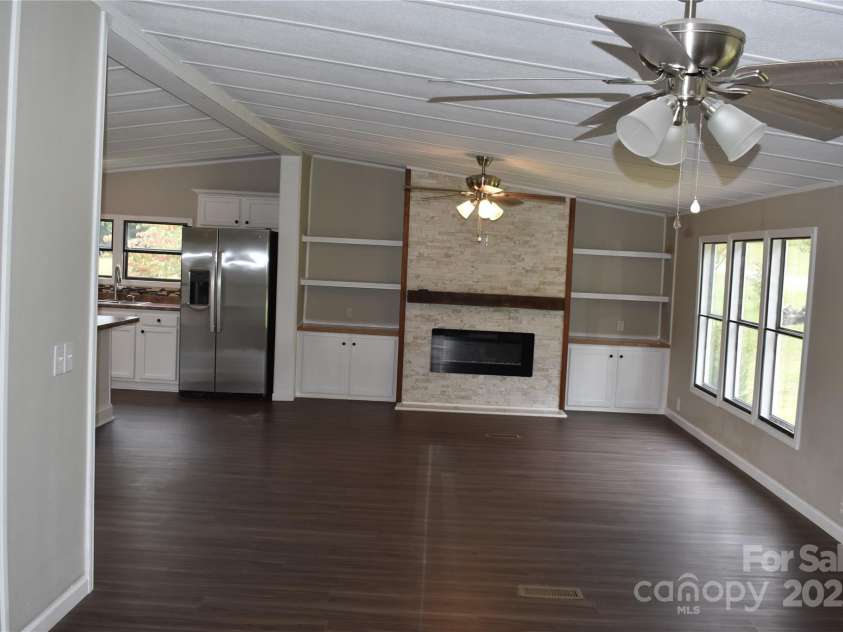 91 Sweet Gum Drive, Nebo, NC 28761.  MLS# CAR4303237, YatesRealty ID 1894. 