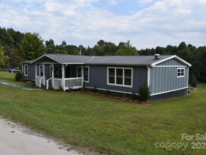 91 Sweet Gum Drive, Nebo, NC 28761.  MLS# CAR4303237, YatesRealty ID 1894. 