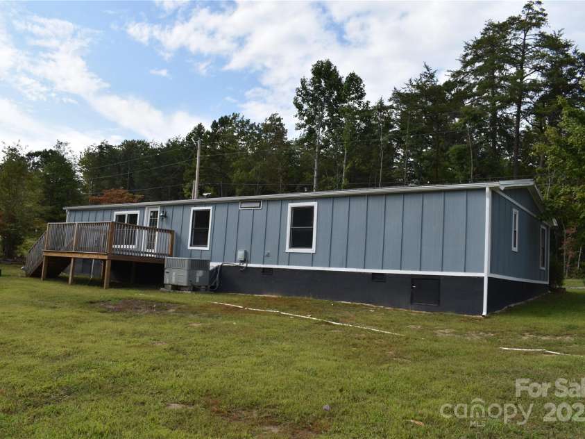 91 Sweet Gum Drive, Nebo, NC 28761.  MLS# CAR4303237, YatesRealty ID 1894. 