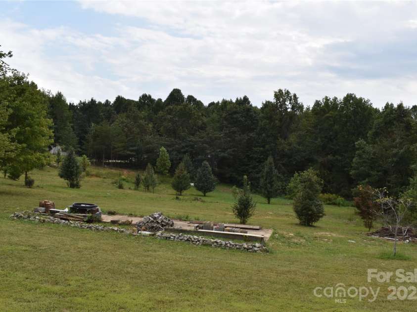 91 Sweet Gum Drive, Nebo, NC 28761.  MLS# CAR4303237, YatesRealty ID 1894. 