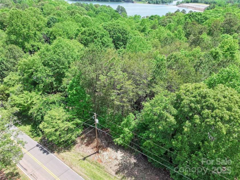 4585 Sunrise Beach Road, Catawba, NC 28609.  MLS# CAR4254390, YatesRealty ID 18940. 