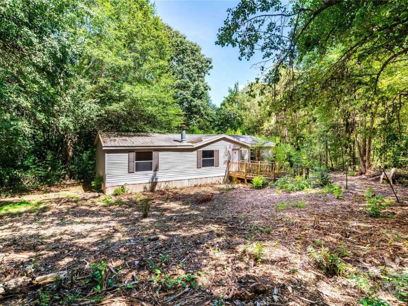 4585 Sunrise Beach Road, Catawba, NC 28609.  MLS# CAR4254390, YatesRealty ID 18940. 