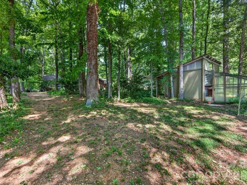 7412 Timber Ridge Drive, Mint Hill, NC 28227.  MLS# CAR4374270, YatesRealty ID 18940. Backyard