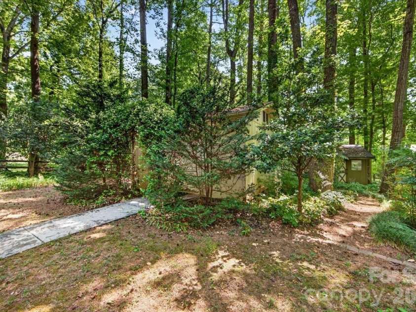 7412 Timber Ridge Drive, Mint Hill, NC 28227.  MLS# CAR4374270, YatesRealty ID 18940. Shed