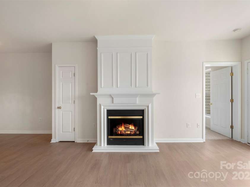 14347 San Paolo Lane, Charlotte, NC 28277.  MLS# CAR4267940, YatesRealty ID 18941. 