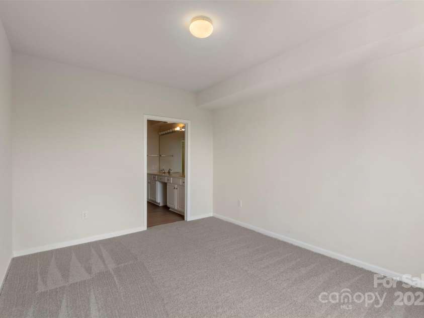 14347 San Paolo Lane, Charlotte, NC 28277.  MLS# CAR4267940, YatesRealty ID 18941. 