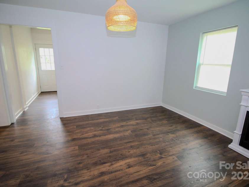 409 Apple Street, Gastonia, NC 28054.  MLS# CAR4288223, YatesRealty ID 18942. 