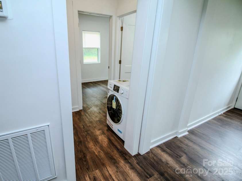409 Apple Street, Gastonia, NC 28054.  MLS# CAR4288223, YatesRealty ID 18942. 