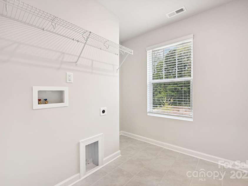 1428 Wildflower Street, Newton, NC 28658.  MLS# CAR4289720, YatesRealty ID 18943. 