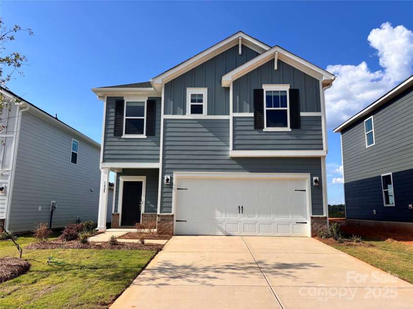1428 Wildflower Street, Newton, NC 28658.  MLS# CAR4289720, YatesRealty ID 18943. 
