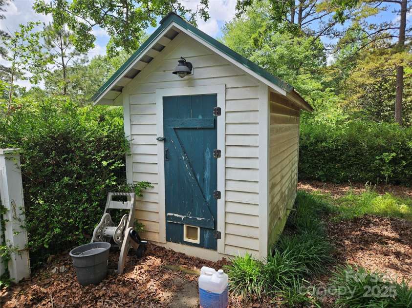 368 Settlemyre Road, Morganton, NC 28655.  MLS# CAR4264485, YatesRealty ID 18943. 