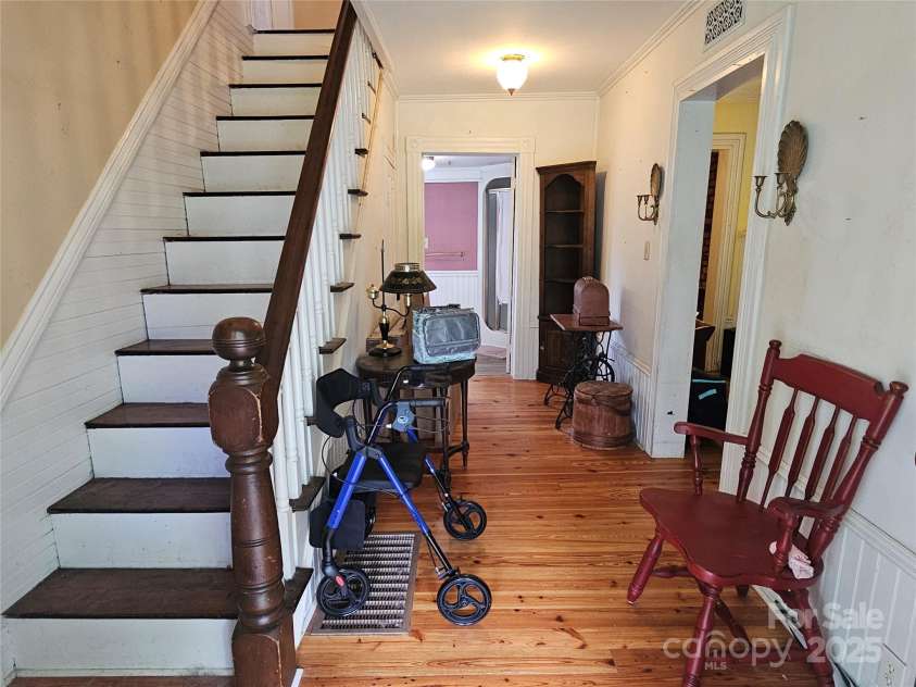 368 Settlemyre Road, Morganton, NC 28655.  MLS# CAR4264485, YatesRealty ID 18943. 