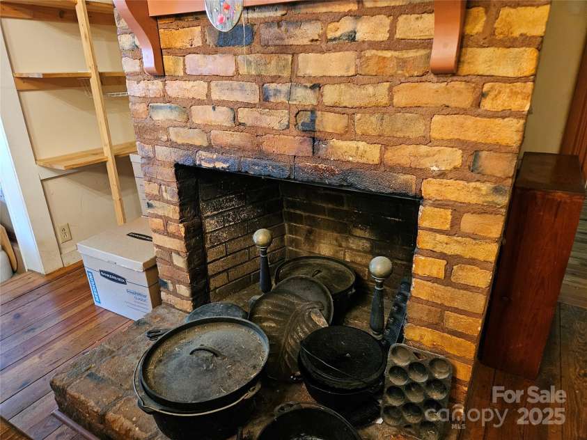 368 Settlemyre Road, Morganton, NC 28655.  MLS# CAR4264485, YatesRealty ID 18943. 