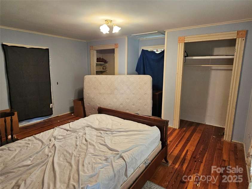 368 Settlemyre Road, Morganton, NC 28655.  MLS# CAR4264485, YatesRealty ID 18943. 